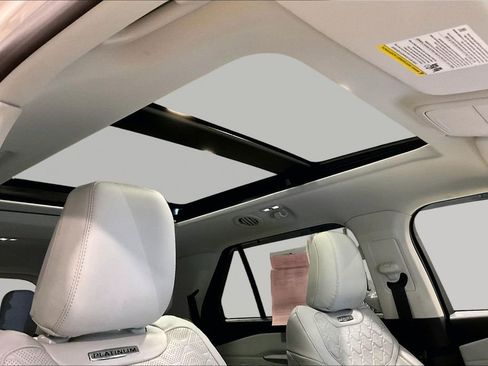 Used 2025 Ford Explorer Platinum w/ Ultimate Package image 28