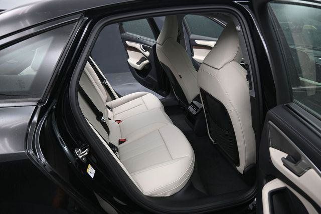 New 2026 Audi A6 Premium Plus AWD/4WD image 13