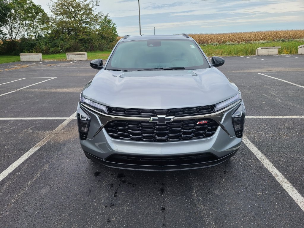 New 2026 Chevrolet Trax RS w/ Driver Confidence Package FWD image 2