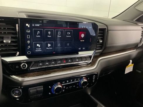 Used 2024 GMC Sierra 1500 Elevation w/ Elevation Premium Package AWD/4WD image 16