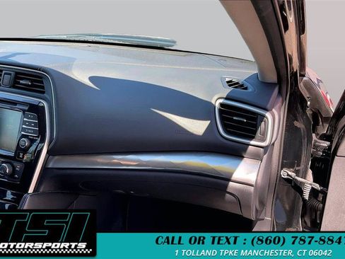 Used 2019 Nissan Maxima 3.5 SL w/ Floor Mat Group FWD image 17