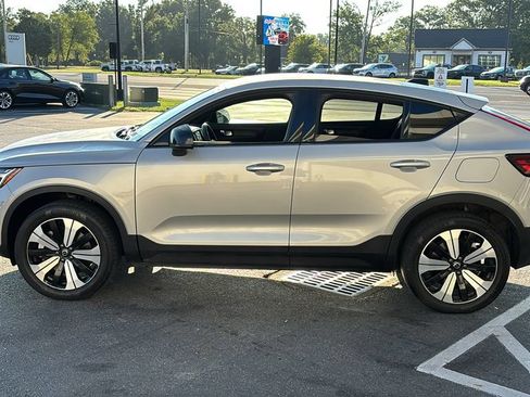 Certified 2023 Volvo C40 P8 Recharge Plus AWD/4WD image 3