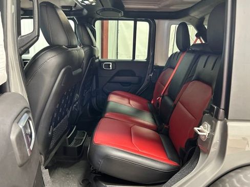 Used 2023 Jeep Wrangler Unlimited Rubicon 4xe AWD/4WD image 16