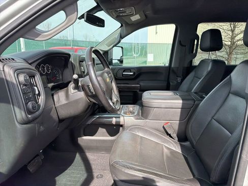 Used 2020 Chevrolet Silverado 2500 LTZ w/ LTZ Plus Package image 12