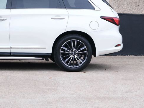 Used 2017 INFINITI QX60 Luxe w/ Deluxe Technology Package image 10