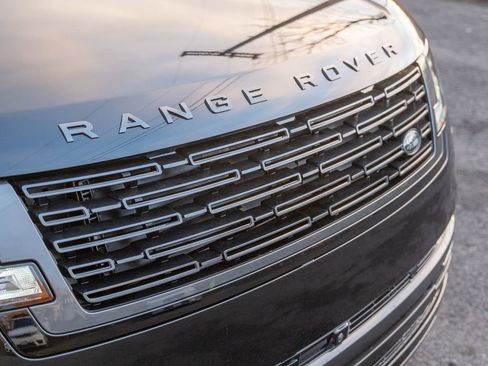 New 2026 Land Rover Range Rover SE image 15