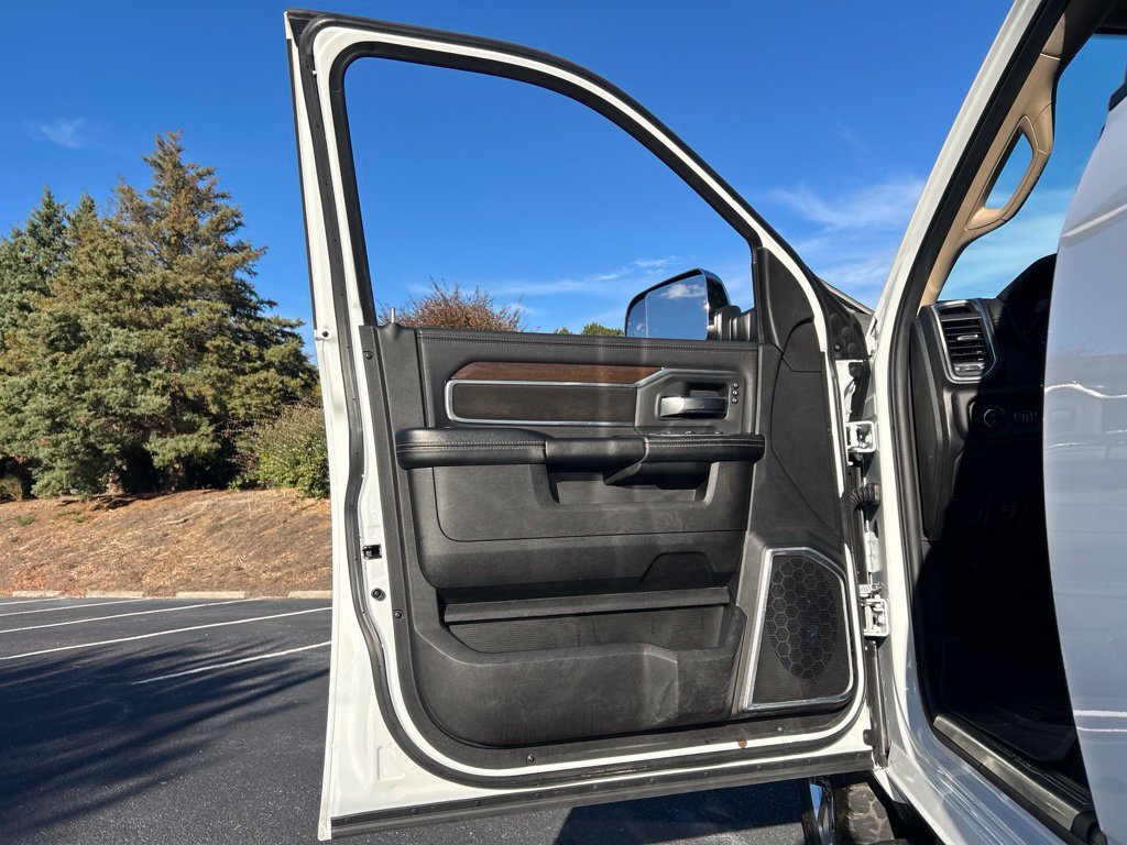 Used 2022 RAM 2500 Laramie AWD/4WD image 62