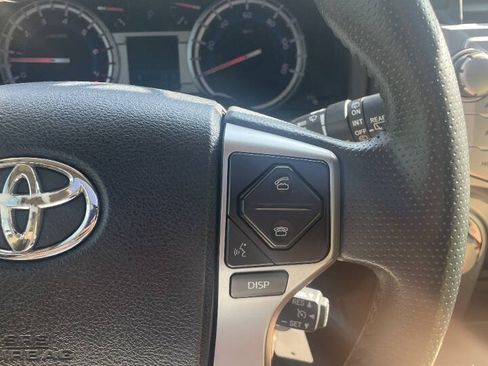 Used 2016 Toyota 4Runner SR5 Premium RWD image 25