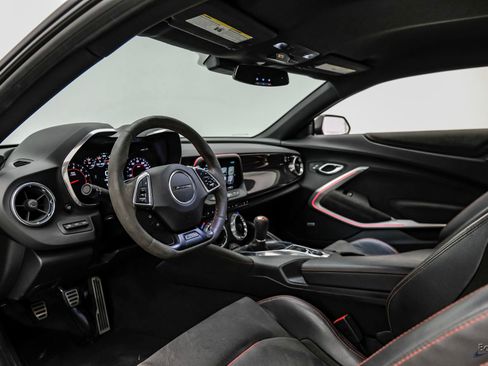Used 2018 Chevrolet Camaro ZL1 RWD image 38