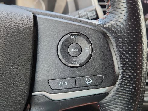 Used 2022 Honda Pilot TrailSport image 16