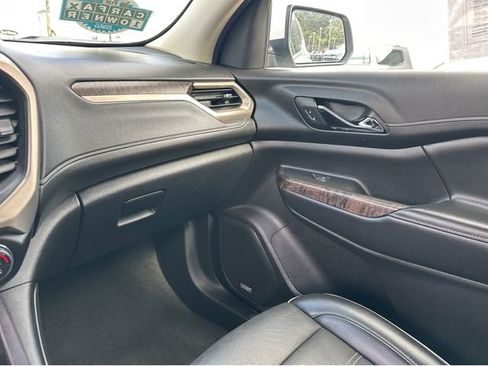 Certified 2023 GMC Acadia Denali image 27