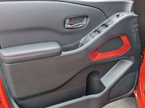New 2025 Nissan Frontier PRO-4X image 7