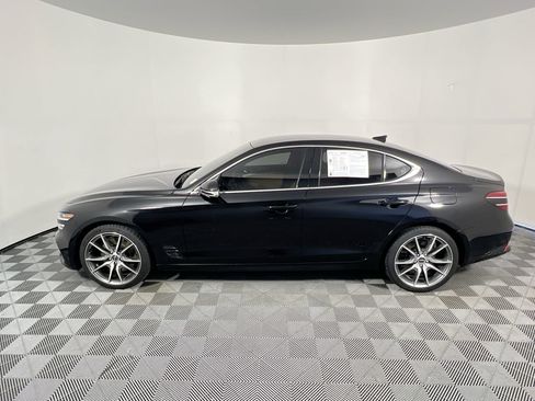 Used 2022 Genesis G70 3.3T RWD image 6