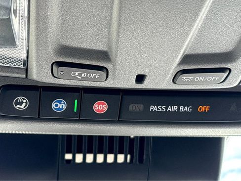 Used 2024 Chevrolet Silverado 1500 Custom RWD image 18