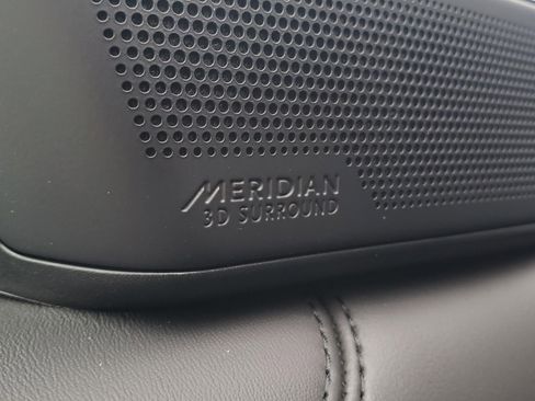 New 2026 Land Rover Range Rover SE image 19