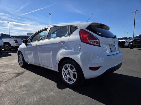 Used 2014 Ford Fiesta SE image 4