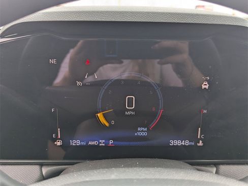 Used 2025 Chevrolet TrailBlazer LT image 12