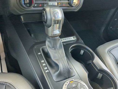 Certified 2025 Ford Bronco Outer Banks image 55