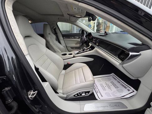 Used 2017 Porsche Panamera Turbo w/ Premium Package Plus image 19