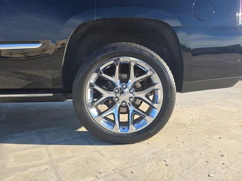 Used 2018 Cadillac Escalade Platinum image 33