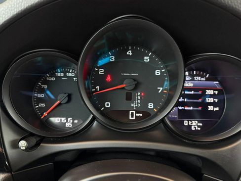 Used 2018 Porsche Macan image 23