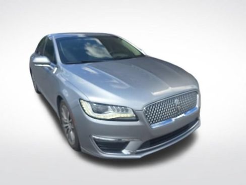 Used 2020 Lincoln MKZ FWD image 7