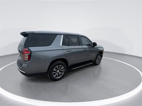 Used 2022 Chevrolet Tahoe LT w/ Luxury Package image 11