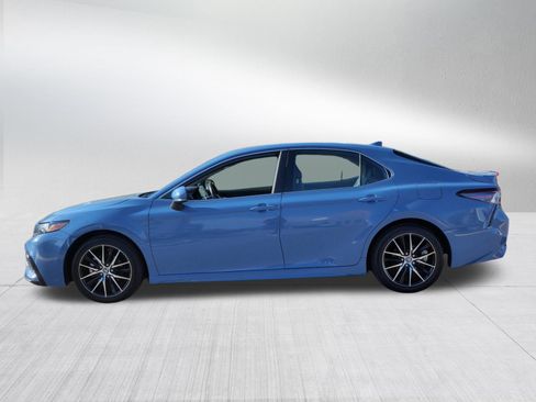 Certified 2024 Toyota Camry SE FWD image 5