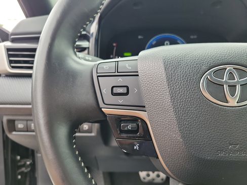 Used 2025 Toyota Camry SE FWD image 22