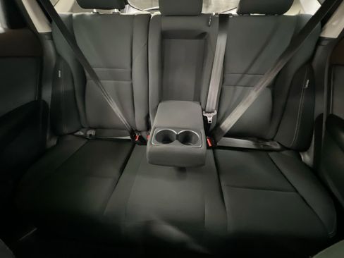 Used 2023 Nissan Rogue S image 5