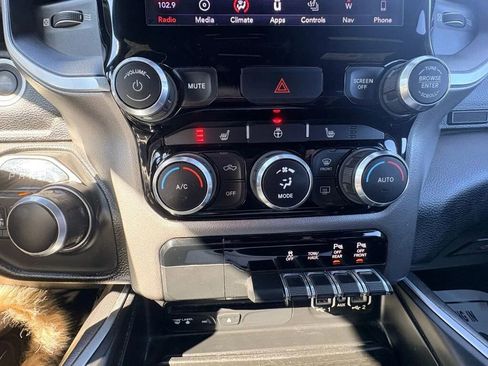 Used 2019 RAM 1500 Big Horn AWD/4WD image 33