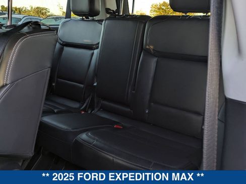 Certified 2025 Ford Expedition Max Platinum image 18