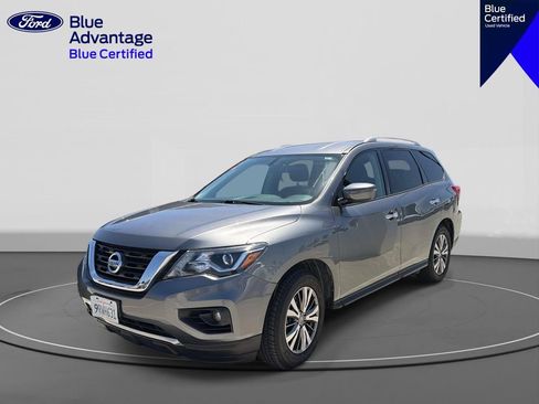 Used 2020 Nissan Pathfinder SV FWD image 1