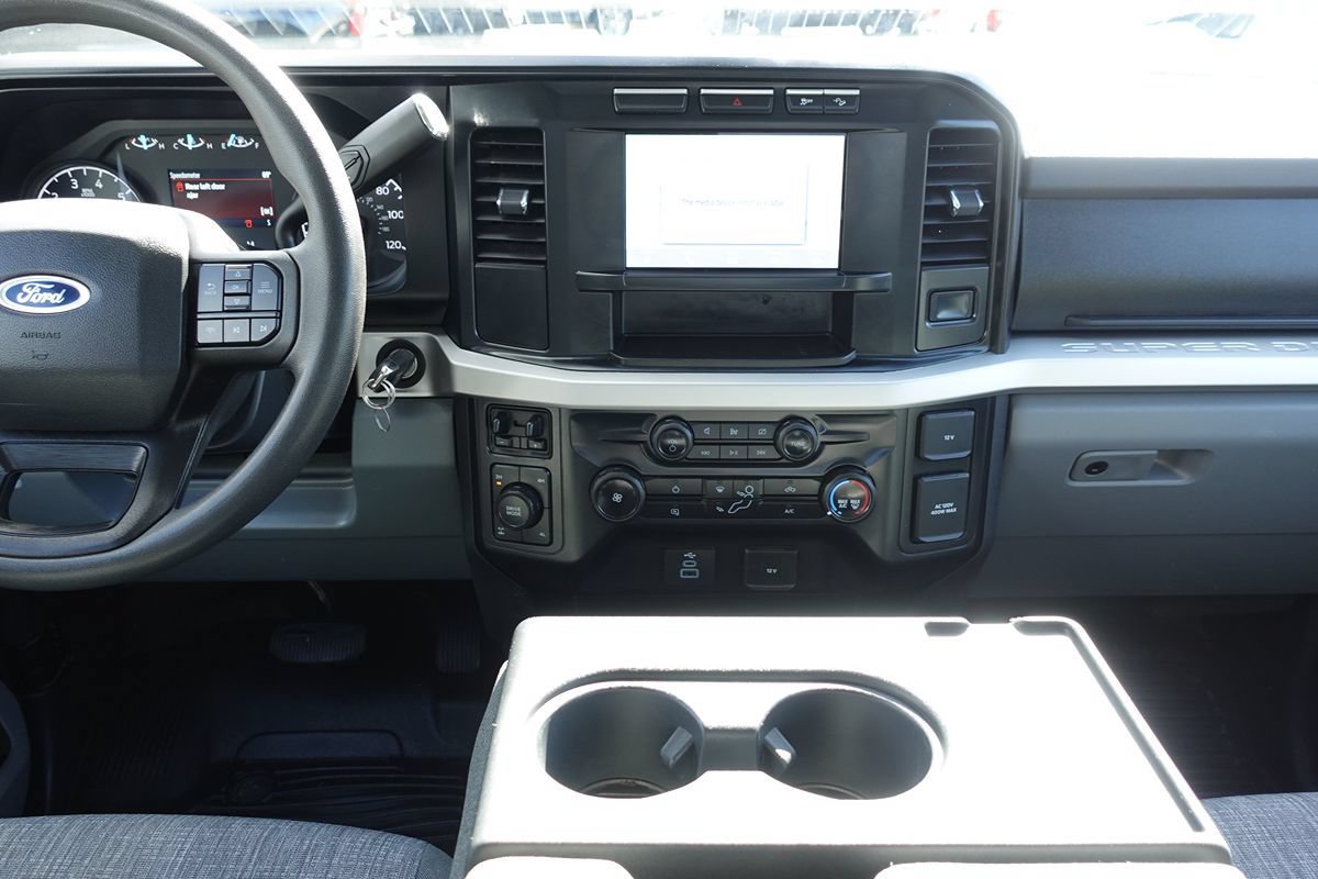 Used 2024 Ford F350 XLT w/ FX4 Off-Road Package AWD/4WD image 41