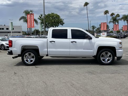 Used 2018 Chevrolet Silverado 1500 Custom w/ Custom Convenience Package RWD image 42