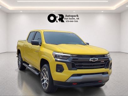 Used 2023 Chevrolet Colorado Z71 w/ Z71 Convenience Package 2