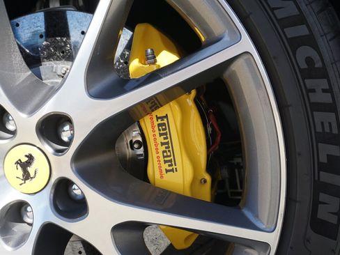 Used 2014 Ferrari California RWD image 32