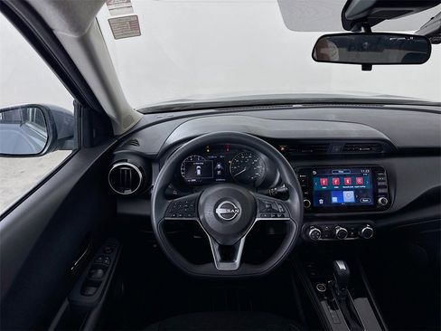 Used 2023 Nissan Kicks SV image 21
