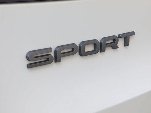 Used 2023 Land Rover Range Rover Sport SE image 12