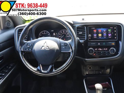 Used 2018 Mitsubishi Outlander LE AWD/4WD image 19