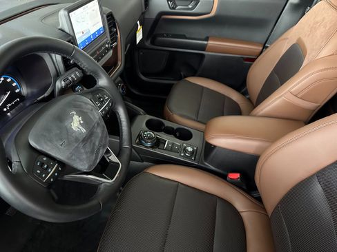 Used 2024 Ford Bronco Sport Badlands w/ Premium Package image 9