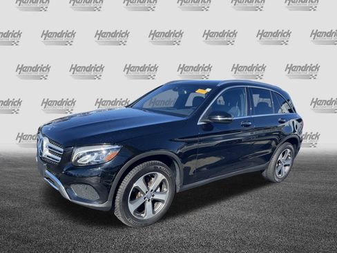 Used 2017 Mercedes-Benz GLC 300 4MATIC image 5