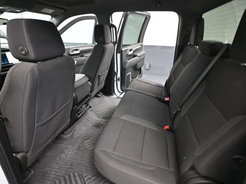 Used 2025 Chevrolet Silverado 2500 LT AWD/4WD image 40