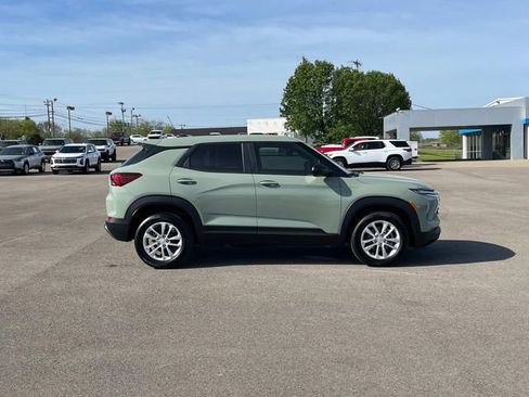 New 2026 Chevrolet TrailBlazer LS FWD image 3