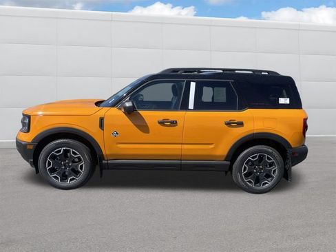 New 2026 Ford Bronco Sport Outer Banks w/ Outer Banks Tech Package+ AWD/4WD image 2