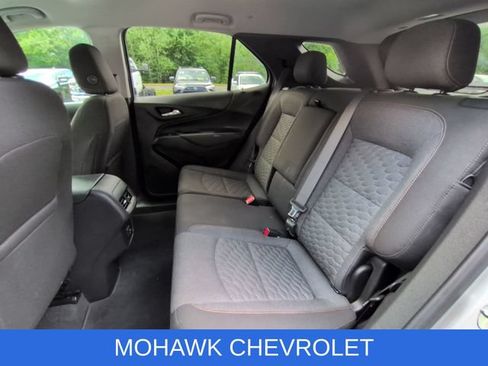 Used 2021 Chevrolet Equinox LT AWD/4WD image 25