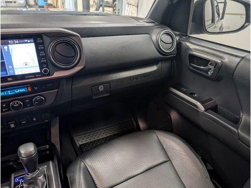 Used 2023 Toyota Tacoma TRD Off-Road w/ TRD Premium Off Road Package image 13