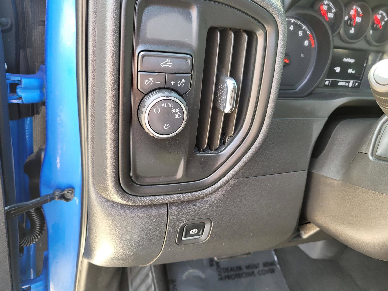 Used 2025 Chevrolet Silverado 1500 Custom RWD image 23