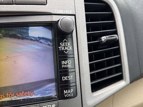 Used 2012 Toyota Venza Limited image 28