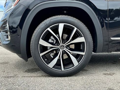 New 2026 Volkswagen Atlas SEL Premium R-Line AWD/4WD image 13